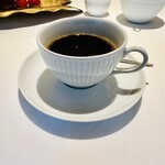 フランス料理 壺中天 - 〆のコーヒーも美味しい