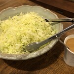 塩梅 - 青紫蘇入りキャベツ+ごま味噌ドレッシング