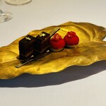 フランス料理 壺中天 - ある作家様の器も目の保養になりました