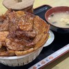 ぶた丼のとん田