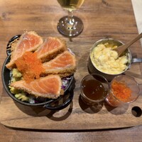 Seafood bar Ermitage 代々木店 - とろサーモンレアカツ丼 ご飯大盛り