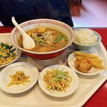 奉天 - 担々麺セット