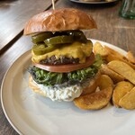 Abeno Dainingu Bazu - jalapeño cheese burger