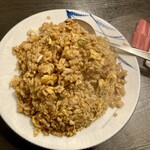 七左食堂 - 炒飯は普通の大盛くらい