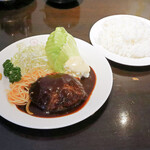 グリル 小宝 - ハンバーグステーキ、ライス