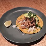 KITADE TACOS - ポークカルニータス　660円