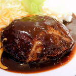 グリル 小宝 - 『旨い』と感じるハンバーグでした。