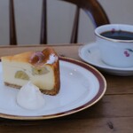 Solo - 完熟バナナとホワイトチョコのベイクドチーズケーキ