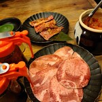 近江焼肉ホルモンすだく - 