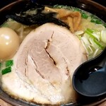 つるおか家 - 味噌ラーメン　930円