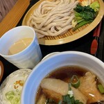 村山 満月うどん - ダブルつけ汁（肉汁+ごま(冷汁)）