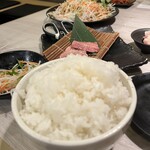 食彩和牛 しげ吉 - 