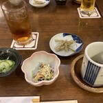 天然うなぎ 町田双葉 - 酢の物・骨せんべい・白和え