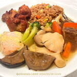 Food Capital Restaurant - 2.28 昼食 手前がめ煮っぽいものが美味い  