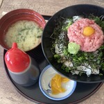 海鮮丸 - ネギトロ丼／1050円