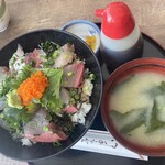 海鮮丸 - 海鮮丸丼／1250円