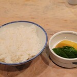 とんき - ご飯と香の物