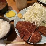 とんかつ太郎 - とんかつ定食+カキフライ1個