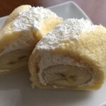 千疋屋総本店 - 上にはたっぷりのクリーム