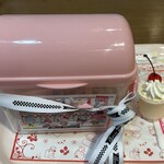 Sanrio Pyuro Rando Entoransu Shoppu - シナモンのチーズホワイトバーガーバスケット