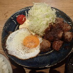 農家の息子がつくる食堂 さんかくとまる - ステーキエッグ