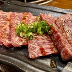 炭火焼肉 ホルモン にく式 - 