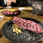 炭火焼肉 逸久 - 