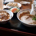 チャイナキッチンあすか - チャイナキッチンあすか　ラーメンとマーボー飯のセット