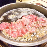人形町今半 本店 - 割り下にチリチリする肉