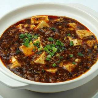 Specialty ④ Sichuan-style mapo tofu.