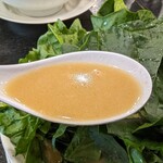 食堂 はせ川 - 濃厚胡麻みそスープ