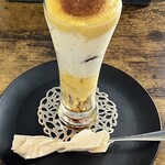 青山商店 - ブリュレの苦味で甘さUPしております