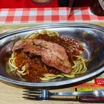 スパゲッティーのパンチョ - ミートソース　厚切りベーコン。