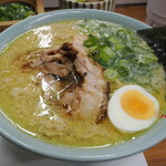 家系ラーメン 近藤家 - 右面