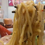 スパイスラーメン専門店 SPICE 麺 アッ晴れ - ツルモチ感マックスの中太麺