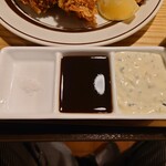 Yo-shoku OKADA - 牡蠣フライに合わせるソースとして
自家製タルタルソース、中濃ソース、粗塩
が用意されていた