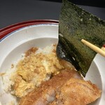 Oosaka Tonkatsu - もう1枚巻いて食べるの