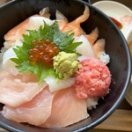 まぐろレストラン - 北海親子丼