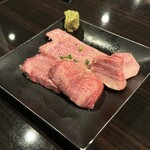 焼肉酒家 傳々 - 焼き物（塩）