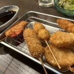 햐쿠시키 아오모리 신마치점 - 앞쪽 오마카세 5종 모듬 660엔➕tax
                      뒤쪽 홍생강 1개 160엔➕tax