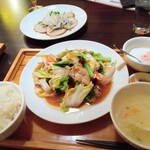 佳佳苑 - 日替りランチ