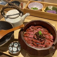 祇園肉亭 新 - 