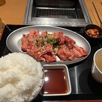 Yakiniku Ougiya - 