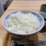 大起水産 海鮮丼と干物定食専門店 - ご飯大盛り