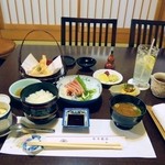 日本料理井上 - つくば御膳2100円。　デザートも付きます。