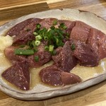 酒処 食べ処 時 - 「(鶏)白肝の造り」(490円)