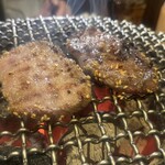 炭火焼ホルモン ぐう - 