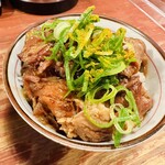 頑固麺 - トロ肉ごはんセット（350円）