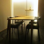 好日 - ４人席の個室。