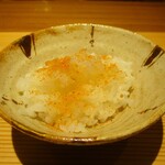 好日 - ・手作りの桜海老のお塩を ご飯にかけてもらい、3杯目もいただきました。（どんだけ食べるのォ！ 笑）櫻海老の良い香りがしてとても美味しかったです。♪♬